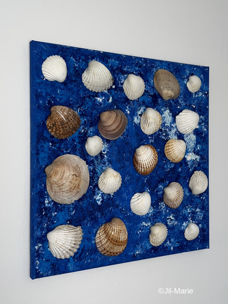 Deep Blue Ocean With Shells (40x40x2cm)