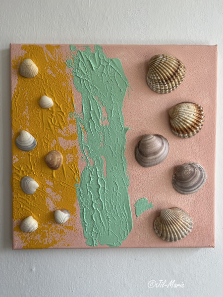 Shells In Peace (30x30x2cm)